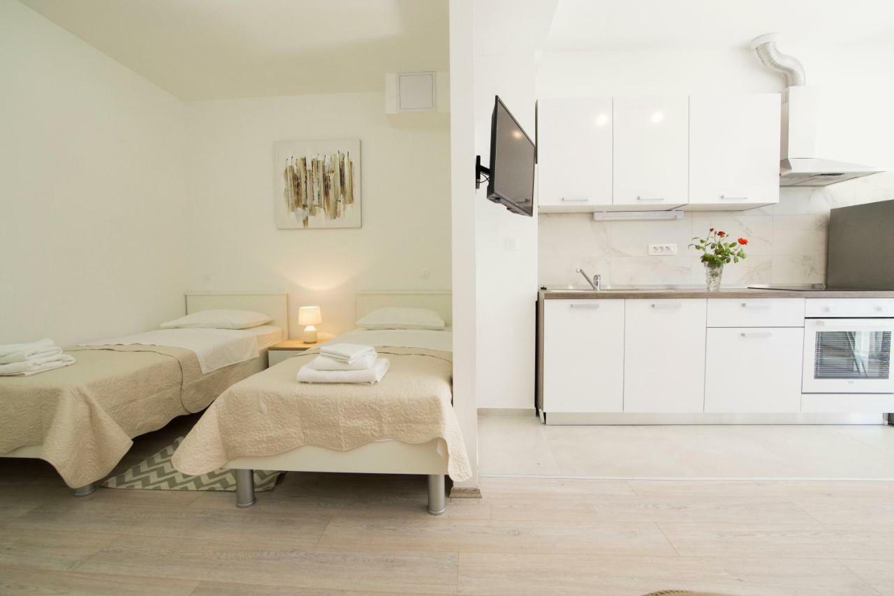 Apartment Neyra 2 Spalato Esterno foto