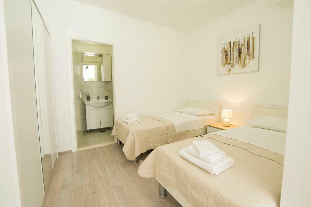 Apartment Neyra 2 Spalato Esterno foto